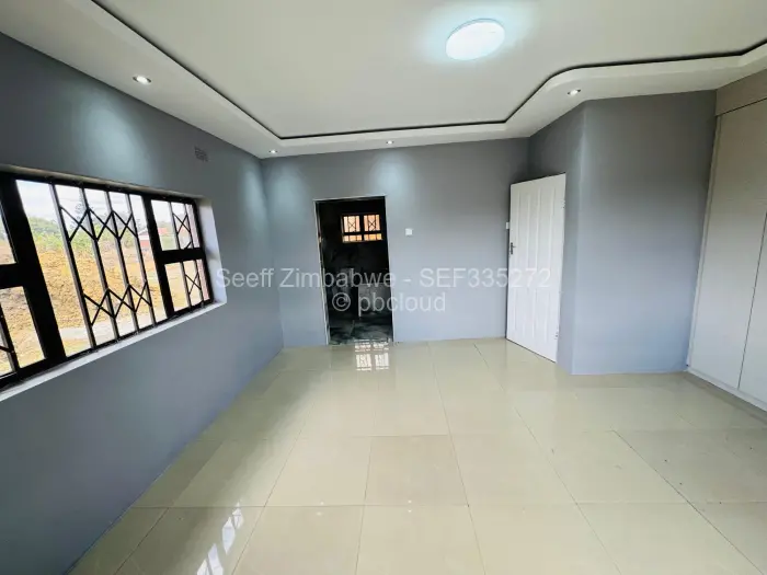 Townhouse/Cluster for Sale in Daylesford, Gweru