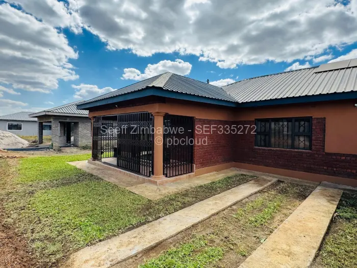 Townhouse/Cluster for Sale in Daylesford, Gweru