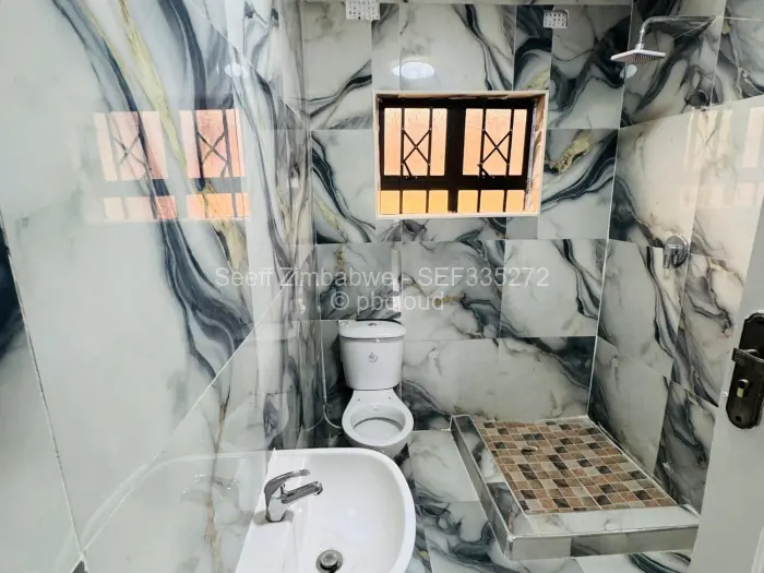 Townhouse/Cluster for Sale in Daylesford, Gweru