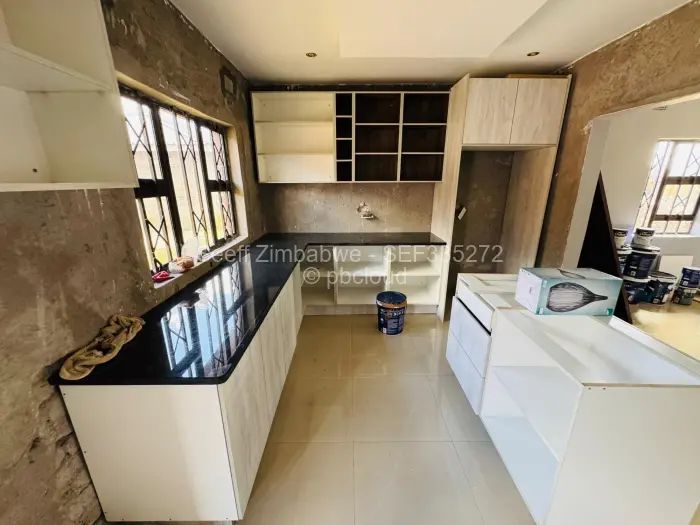 Townhouse/Cluster for Sale in Daylesford, Gweru