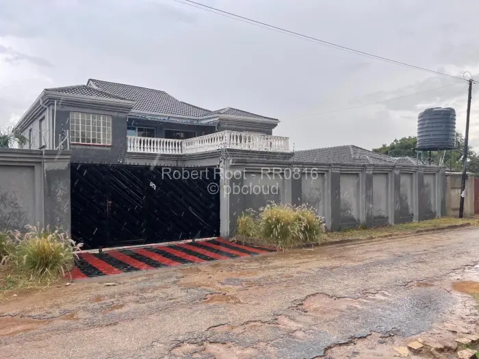 5 Bedroom House to Rent in Zimre Park