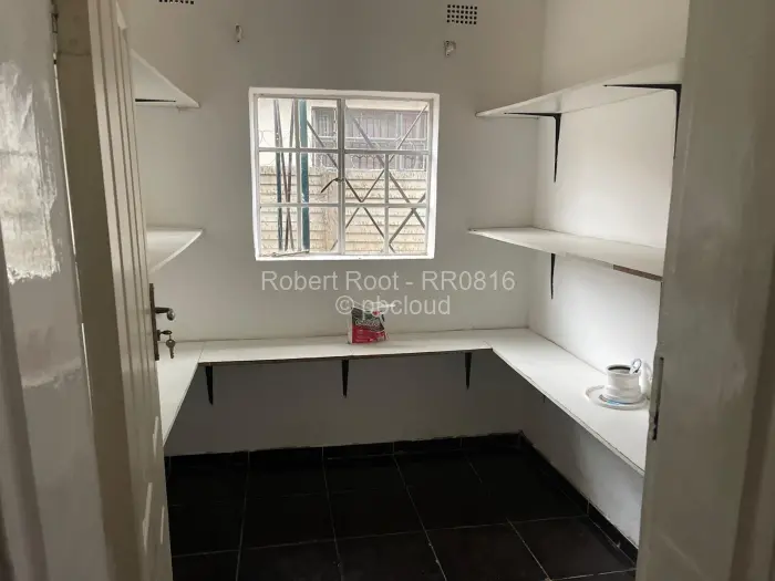 5 Bedroom House to Rent in Zimre Park