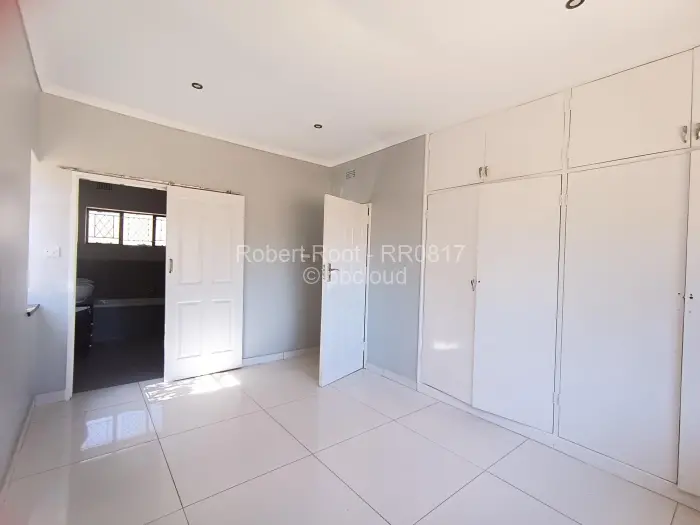 4 Bedroom House to Rent in Greendale
