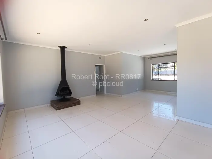 4 Bedroom House to Rent in Greendale
