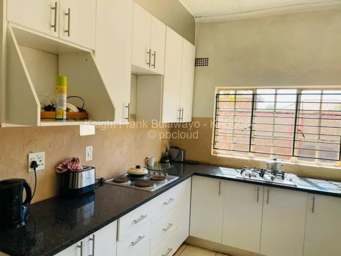 3 Bedroom House for Sale in Mahatshula, Bulawayo