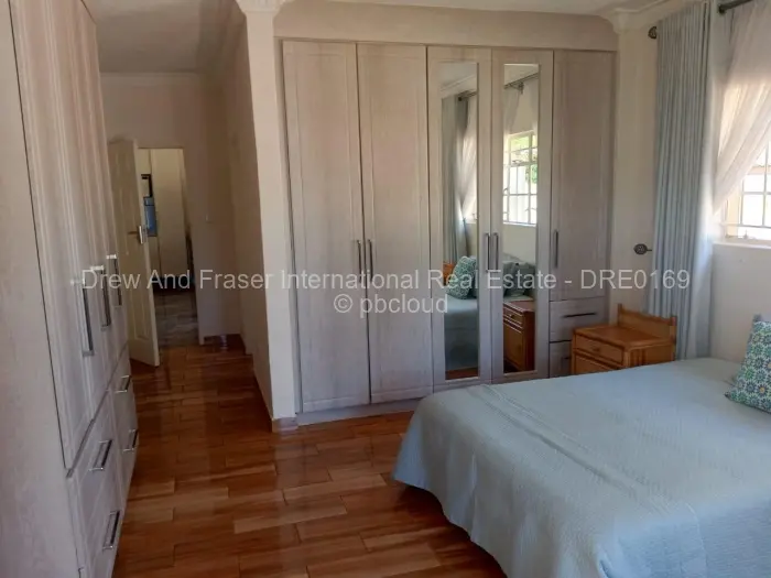 4 Bedroom House to Rent in Mount Pleasant