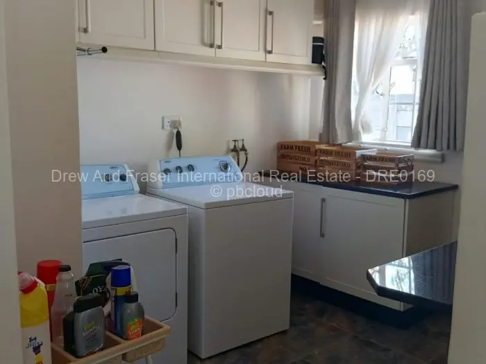 4 Bedroom House to Rent in Mount Pleasant