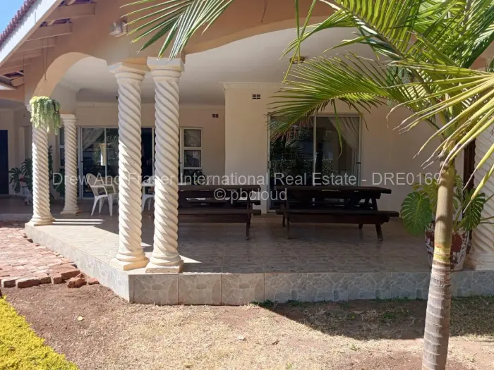 4 Bedroom House to Rent in Mount Pleasant