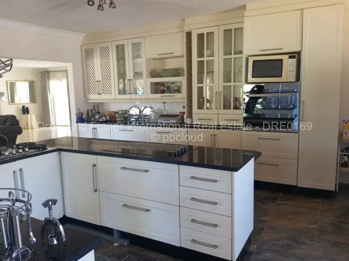 4 Bedroom House to Rent in Mount Pleasant