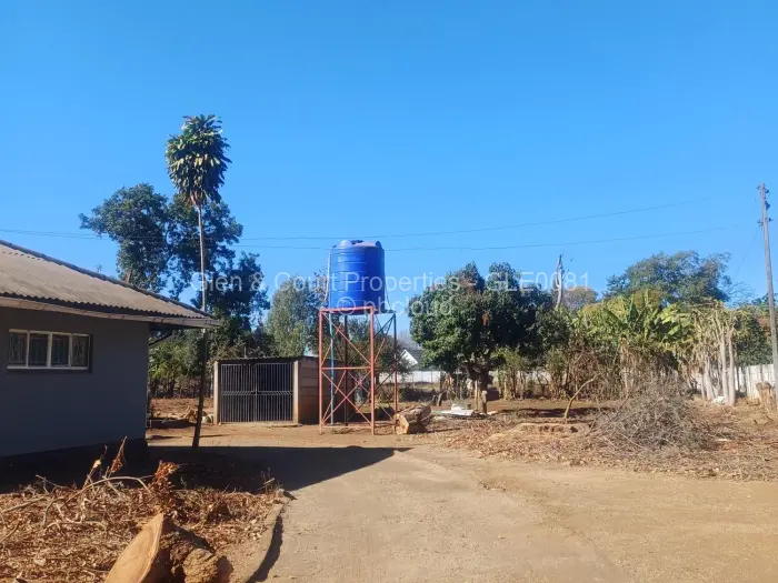 Commercial Property to Rent in Marlborough, Harare