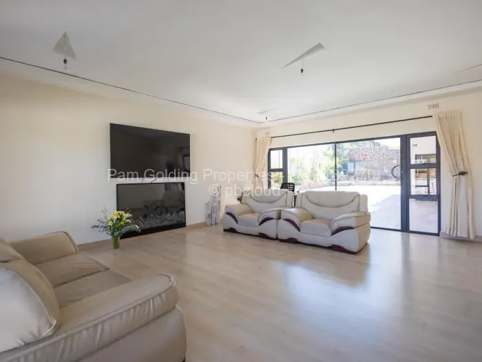 5 Bedroom House for Sale in Carrick Creagh Estate, Harare