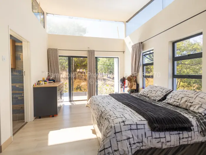 5 Bedroom House for Sale in Carrick Creagh Estate, Harare