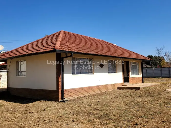 3 Bedroom House for Sale in Avonlea, Harare