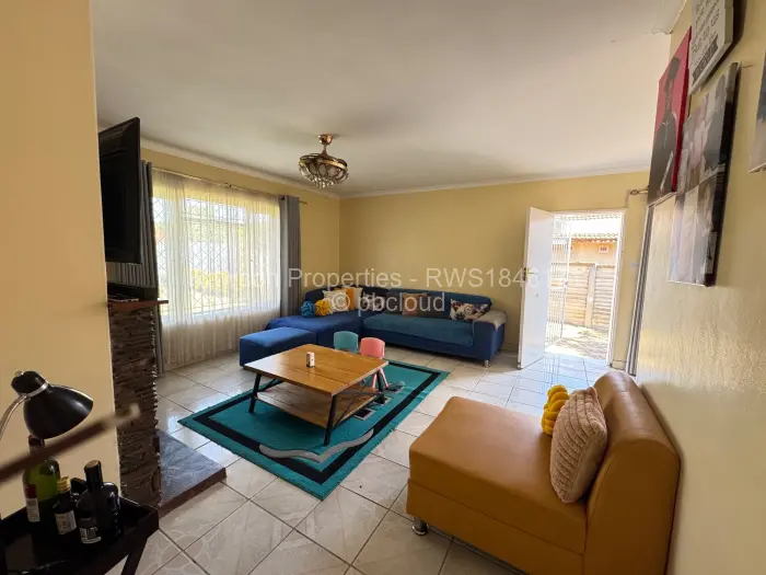 3 Bedroom House for Sale in Bluff Hill, Harare