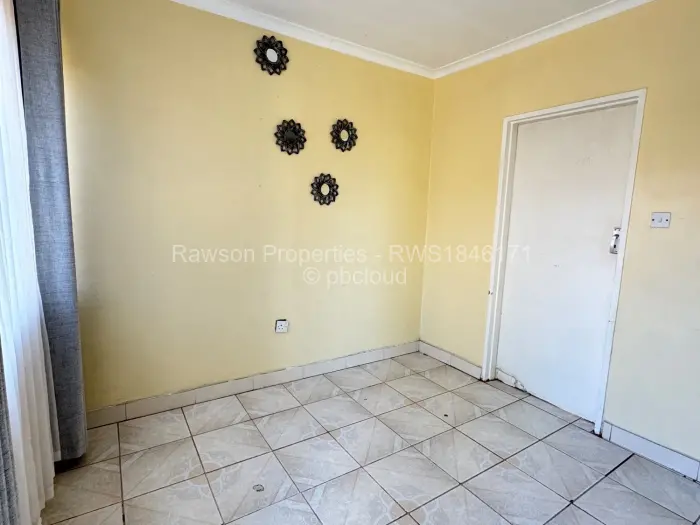 3 Bedroom House for Sale in Bluff Hill, Harare