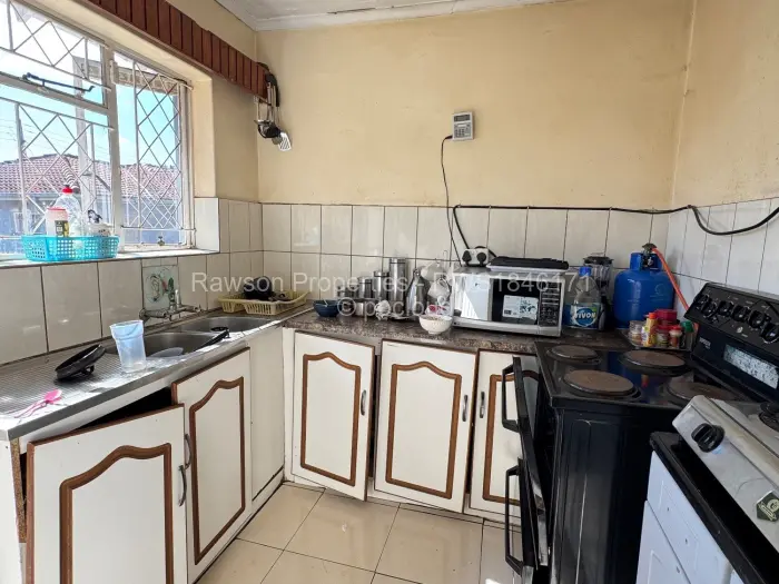 3 Bedroom House for Sale in Bluff Hill, Harare