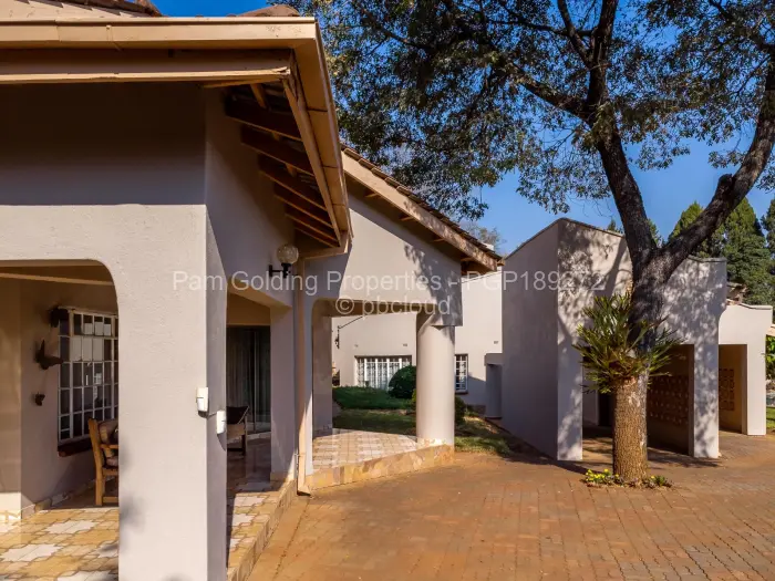 7 Bedroom House for Sale in Greystone Park, Harare