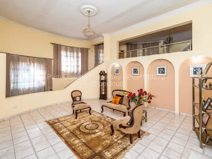 7 Bedroom House for Sale in Greystone Park, Harare