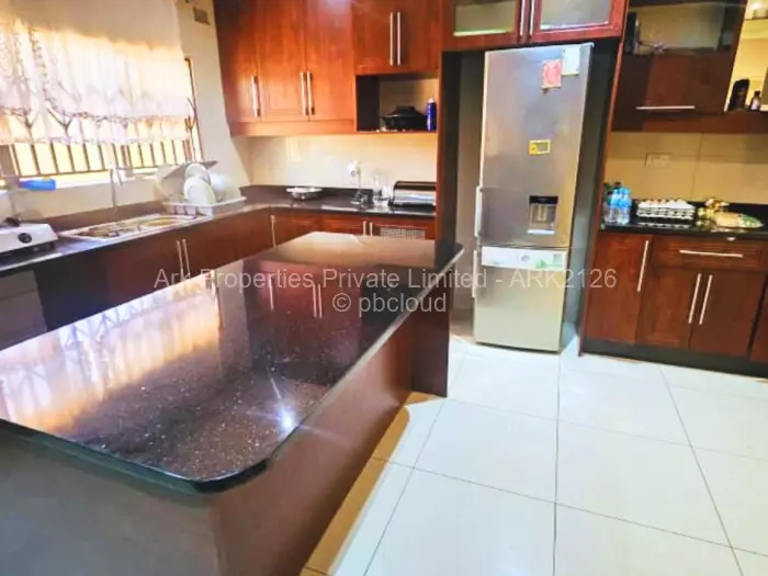 4 Bedroom House to Rent in Westgate