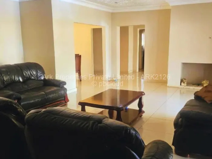 4 Bedroom House to Rent in Westgate