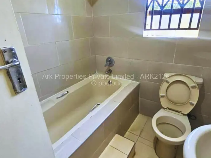4 Bedroom House to Rent in Westgate