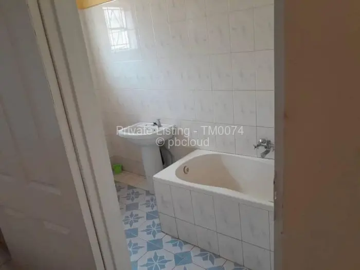 4 Bedroom House to Rent in Karoi, Karoi