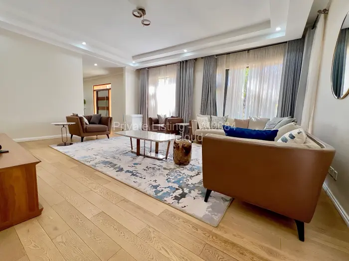 5 Bedroom House to Rent in Chisipite, Harare