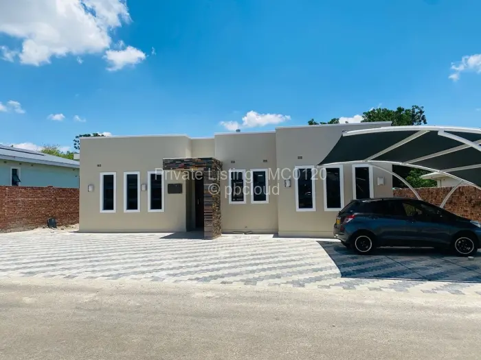 Townhouse/Complex/Cluster to Rent in Greendale North, Harare