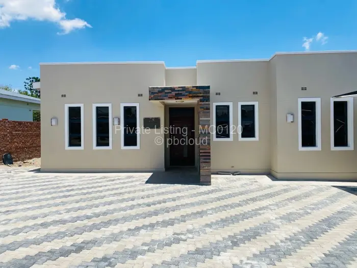 Townhouse/Complex/Cluster to Rent in Greendale North, Harare