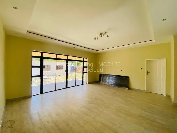 Townhouse/Complex/Cluster to Rent in Greendale North, Harare