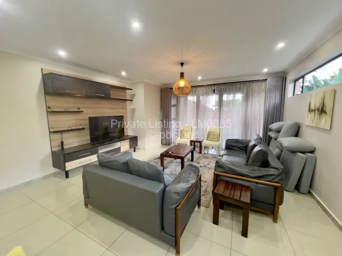 Townhouse/Complex/Cluster to Rent in Greencroft, Harare