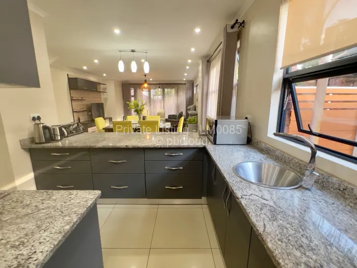 Townhouse/Complex/Cluster to Rent in Greencroft, Harare