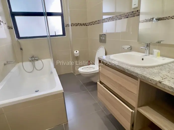 Townhouse/Complex/Cluster to Rent in Greencroft, Harare
