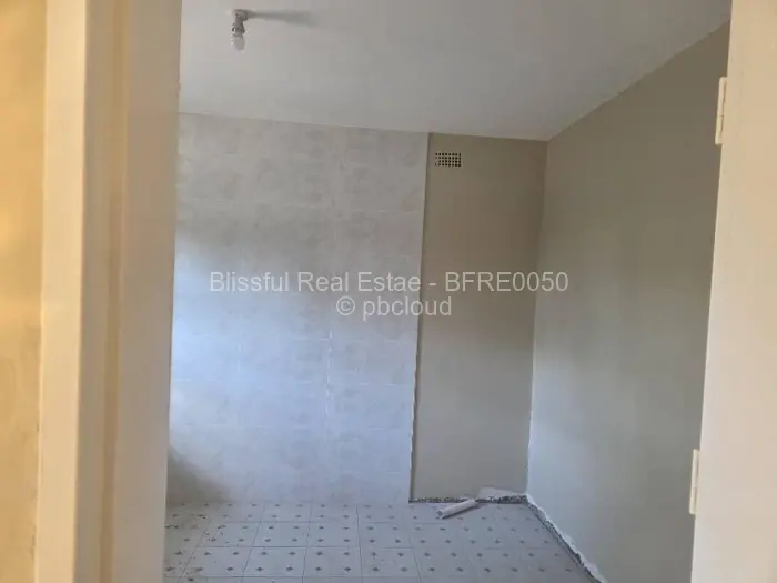 3 Bedroom House to Rent in Chadcombe