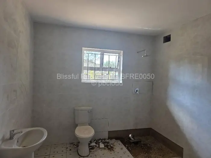 3 Bedroom House to Rent in Chadcombe