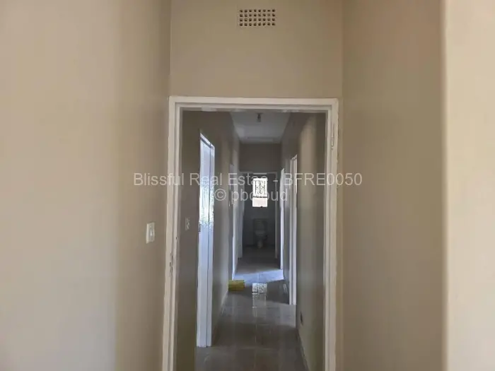 3 Bedroom House to Rent in Chadcombe