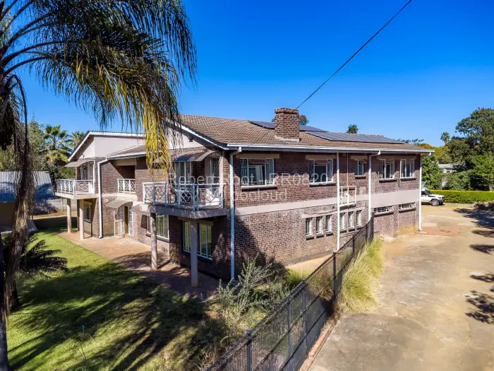 9 Bedroom House for Sale in Gunhill, Harare