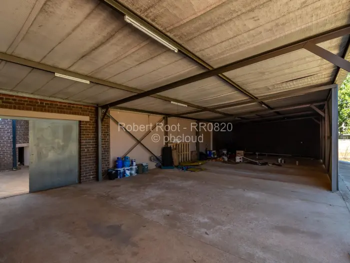 9 Bedroom House for Sale in Gunhill, Harare