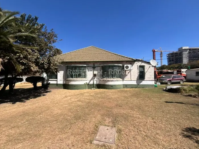 4 Bedroom House for Sale in Avenues, Harare