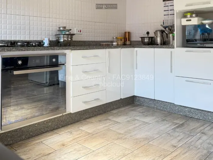 4 Bedroom House to Rent in Highlands