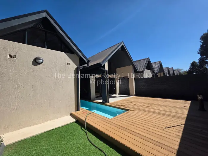 Townhouse/Complex/Cluster to Rent in Mount Pleasant