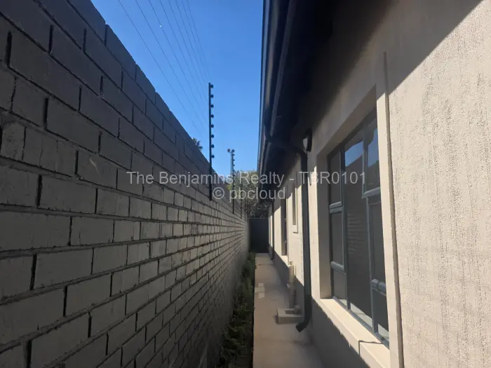 Townhouse/Complex/Cluster to Rent in Mount Pleasant