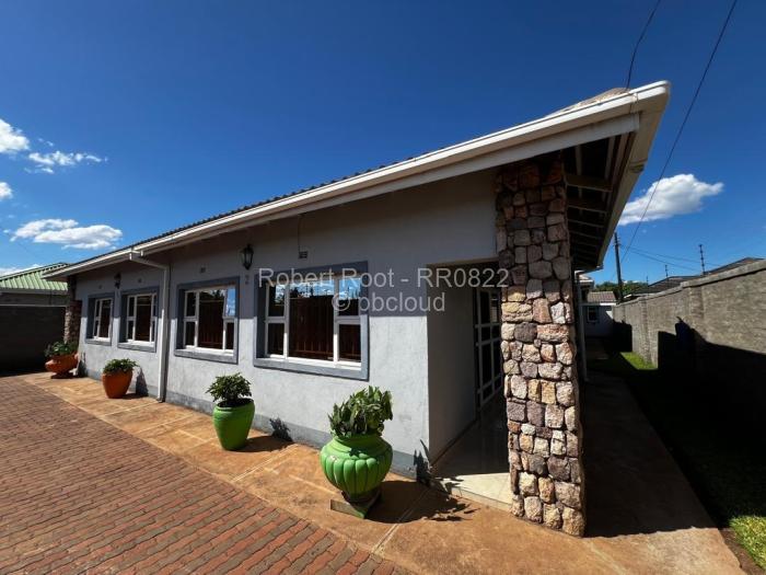 4 Bedroom House for Sale in Victoria Falls, Victoria Falls