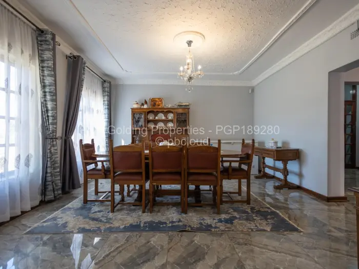 6 Bedroom House for Sale in Philadelphia, Harare