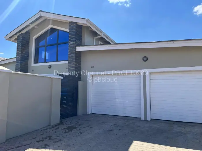 Townhouse/Complex/Cluster to Rent in Hatfield