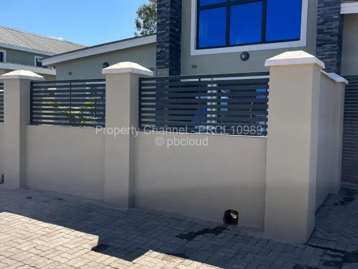 Townhouse/Complex/Cluster to Rent in Hatfield