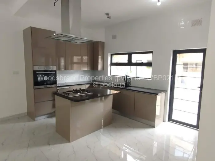 Townhouse/Cluster for Sale in Newlands, Harare