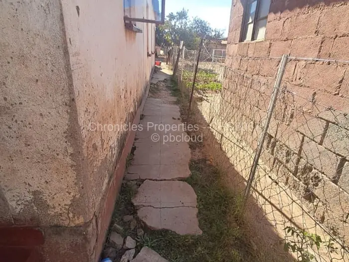 4 Bedroom House for Sale in Katanga, Norton