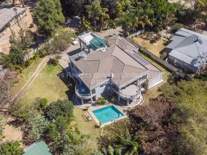 7 Bedroom House for Sale in Chisipite, Harare