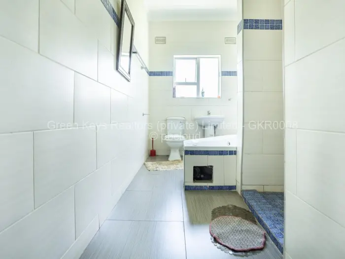 7 Bedroom House for Sale in Chisipite, Harare